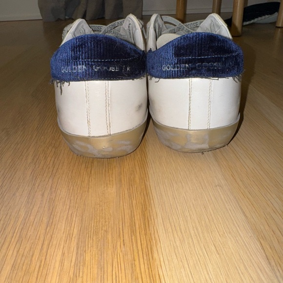 Men’s Golden Goose superstar low top sneakers in size 42. - Picture 4 of 13